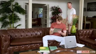 A Tutor With a Meaty Incentive