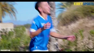 صديقي في الرغبي ينيك طيزي