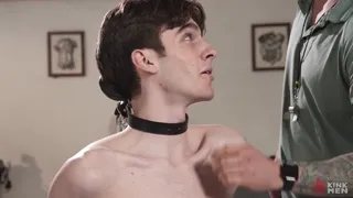 Derek Kage geeft zich over aan Max Mabry's grote lul