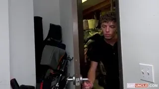 Scopandomi la via nel mio primo giorno